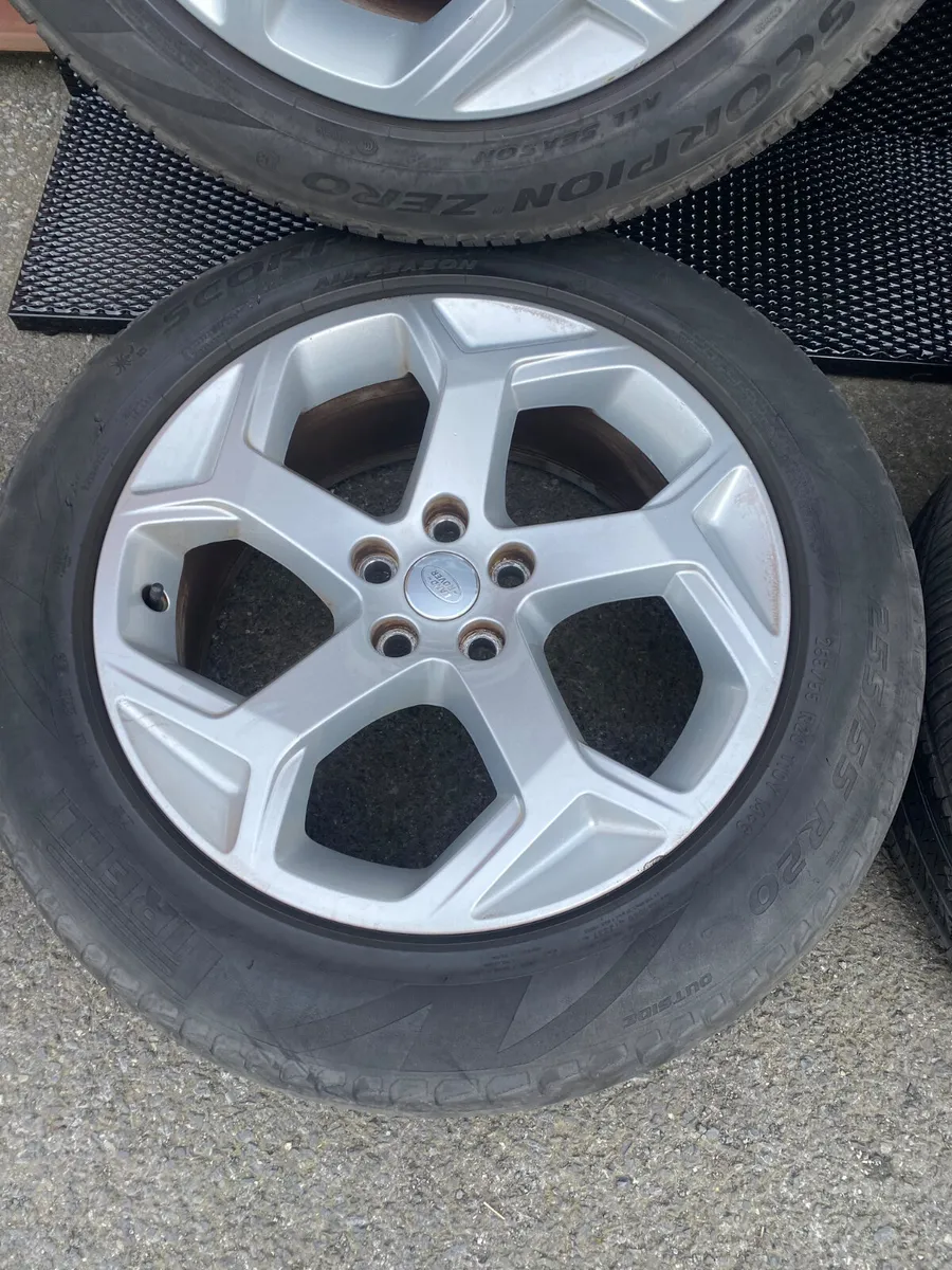 Range Rover 20 inch  alloy wheels REF 25-018 - Image 4