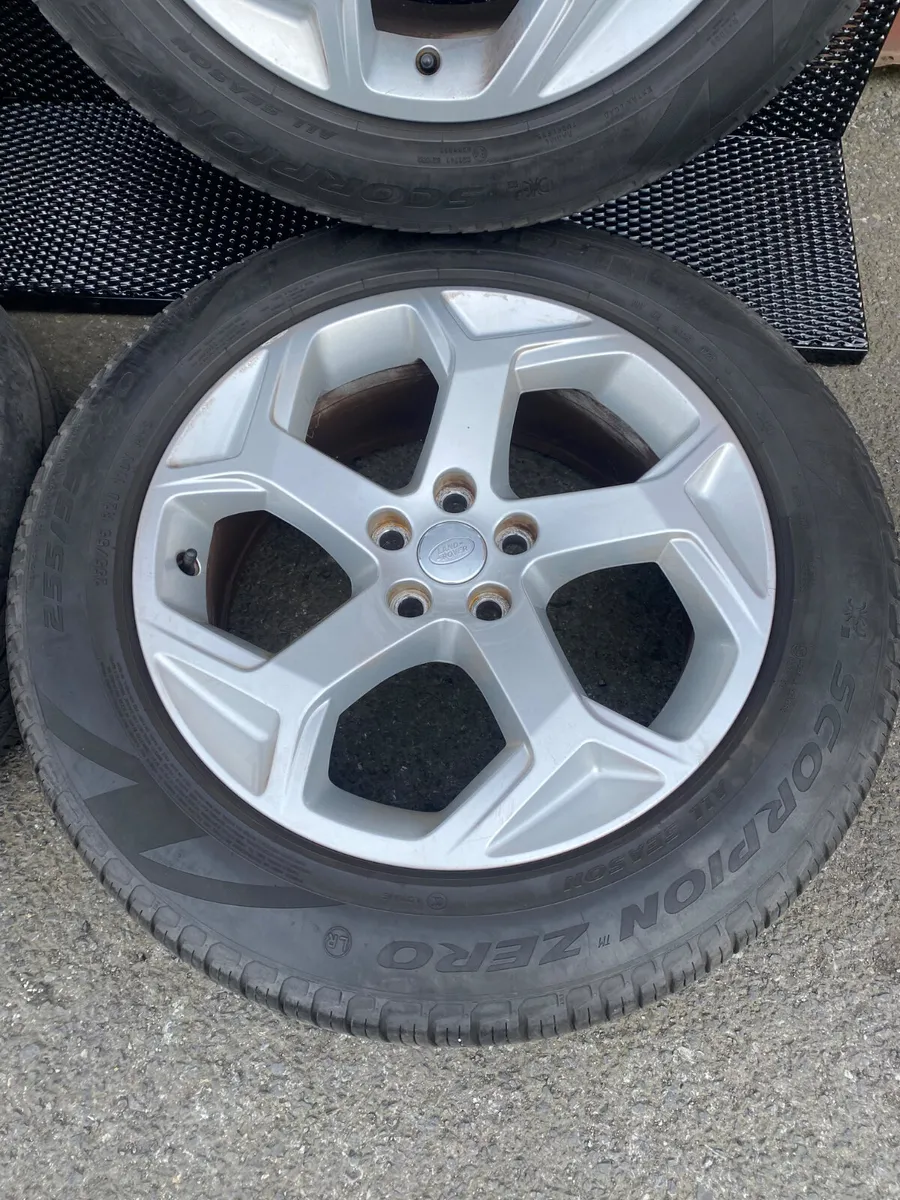 Range Rover 20 inch  alloy wheels REF 25-018 - Image 3
