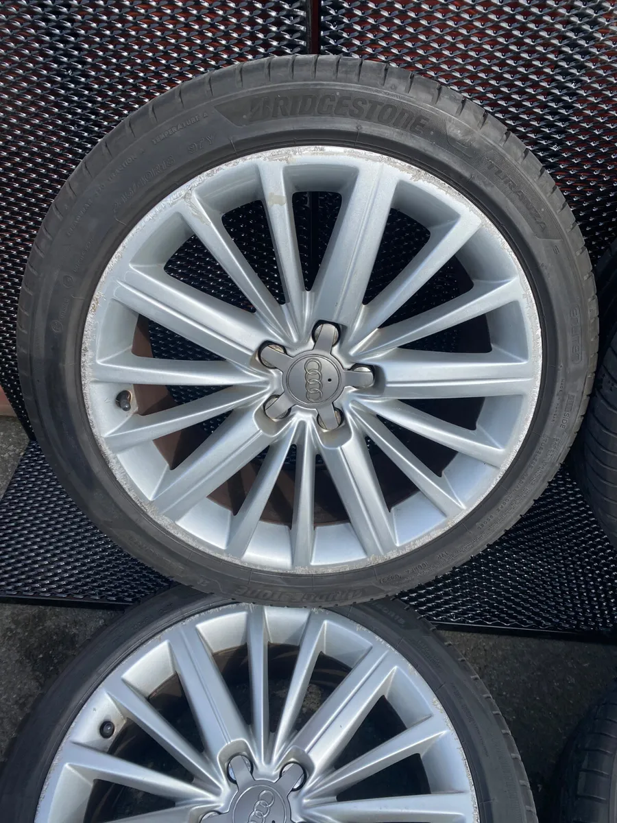 Audi 18 ins alloy wheels REF 25-016 - Image 2