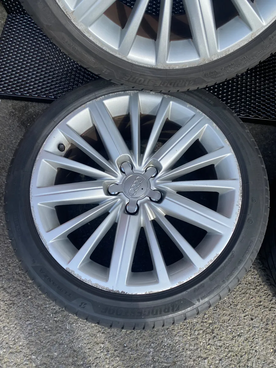 Audi 18 ins alloy wheels REF 25-016 - Image 3