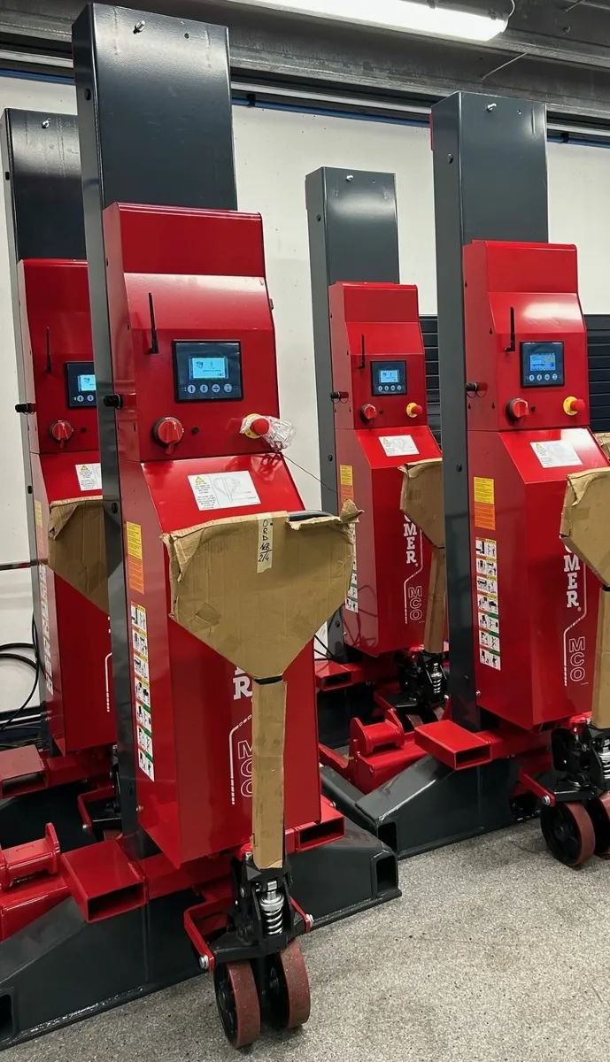 Mobile Wireless Battery Column Lifts - Image 4