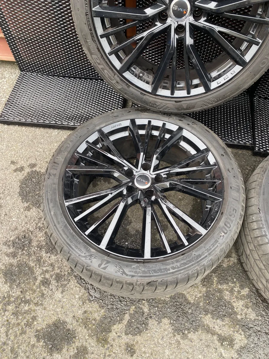 VW ID3 ,20 INCH ALLOYS WHEELS  REF 25-040 - Image 4