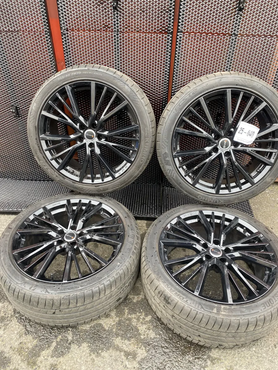 VW ID3 ,20 INCH ALLOYS WHEELS  REF 25-040 - Image 1