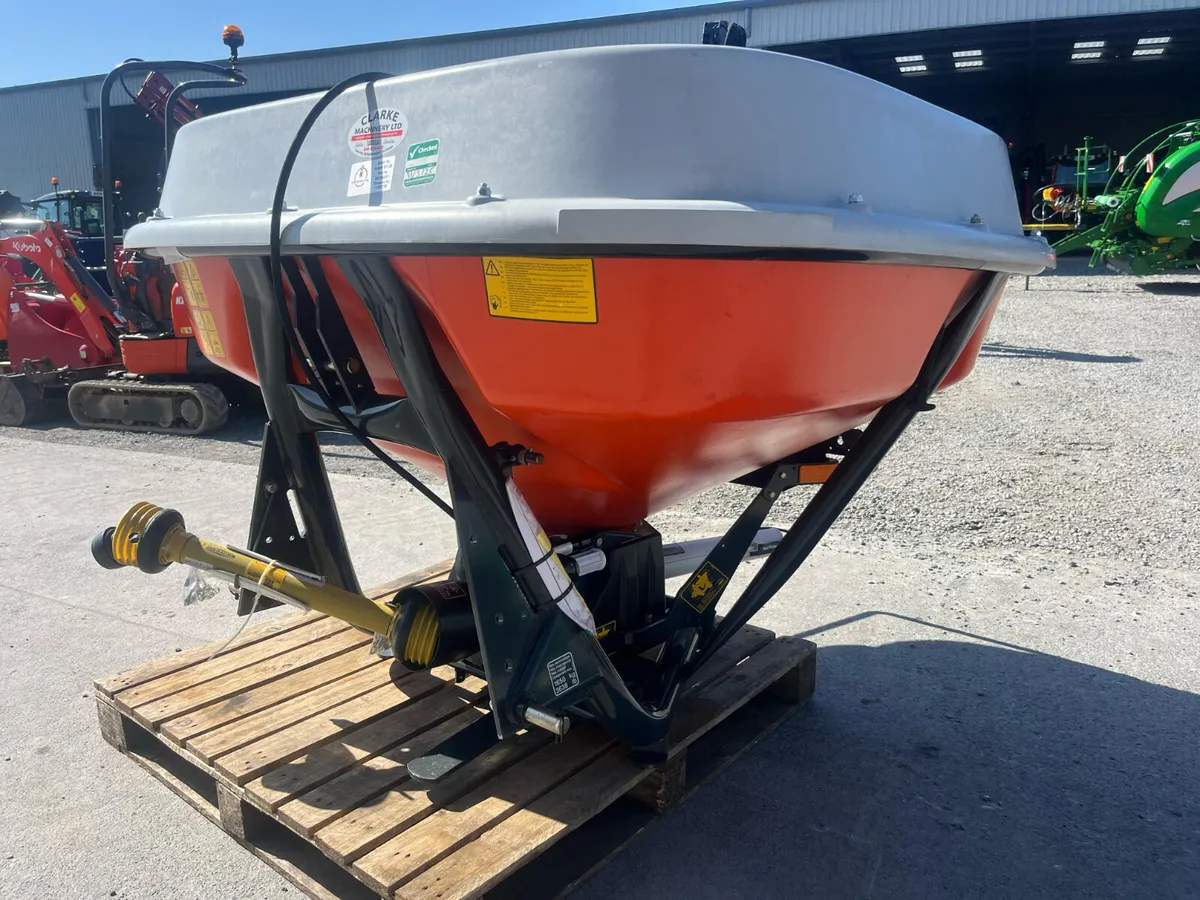 NEW KUBOTA SPREADER - LAST ONE ! - Image 2