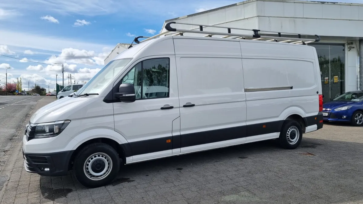 CHOICE OF CRAFTER SPRINTER MWB LWB VANS 1 OWNER - Image 1