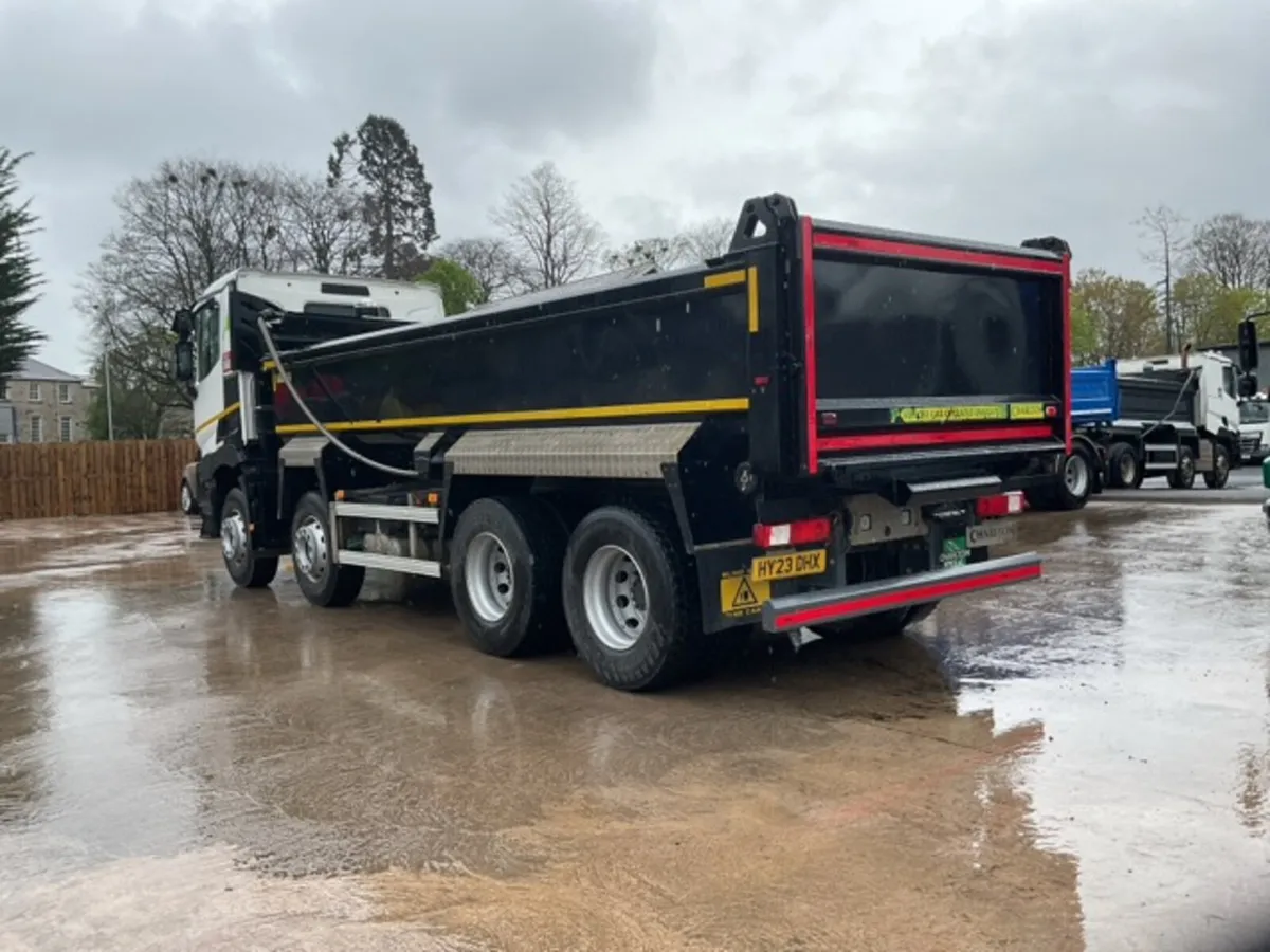 2023 Renault C430 8x4 Tipper - Image 4