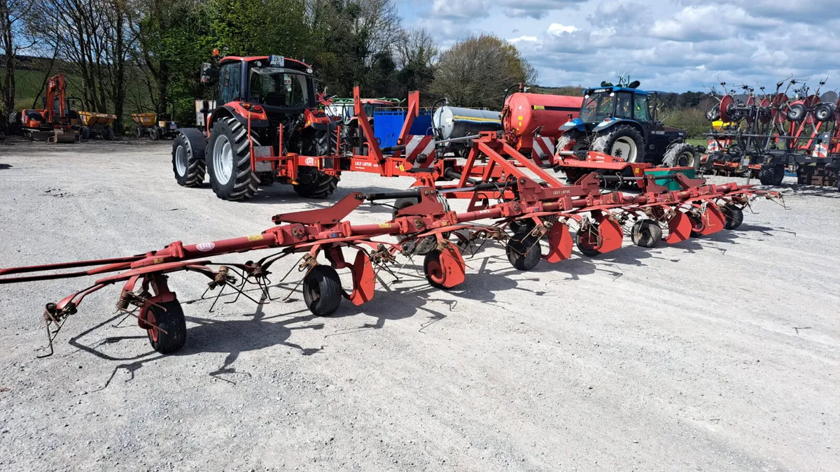 Lely 1020 Trailed Tedder - Image 1