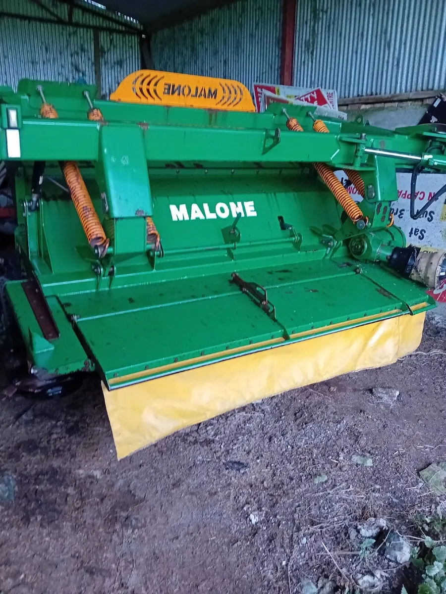 Malone  960 trailed mower - Image 1