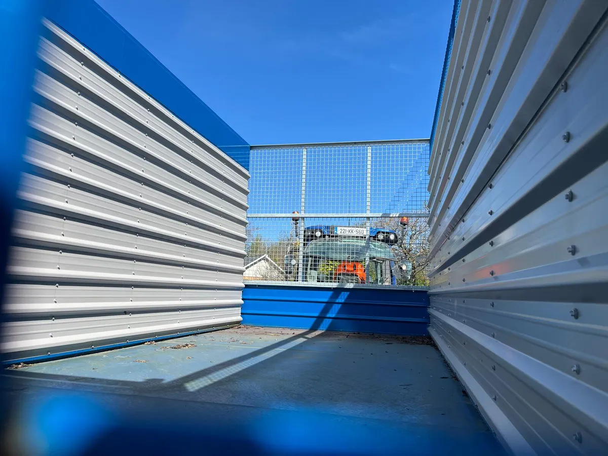 16 /18 /20 ft Donnelly Silage Trailers - Image 2