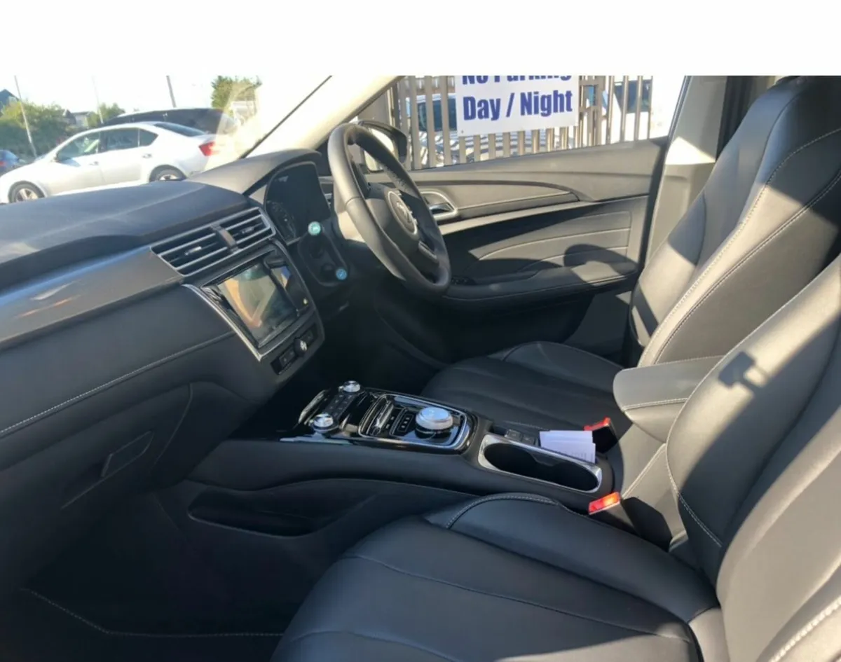 Taxi to rent - Image 4