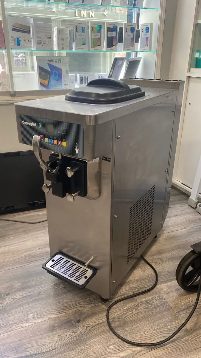 ice cream machine - Image 1