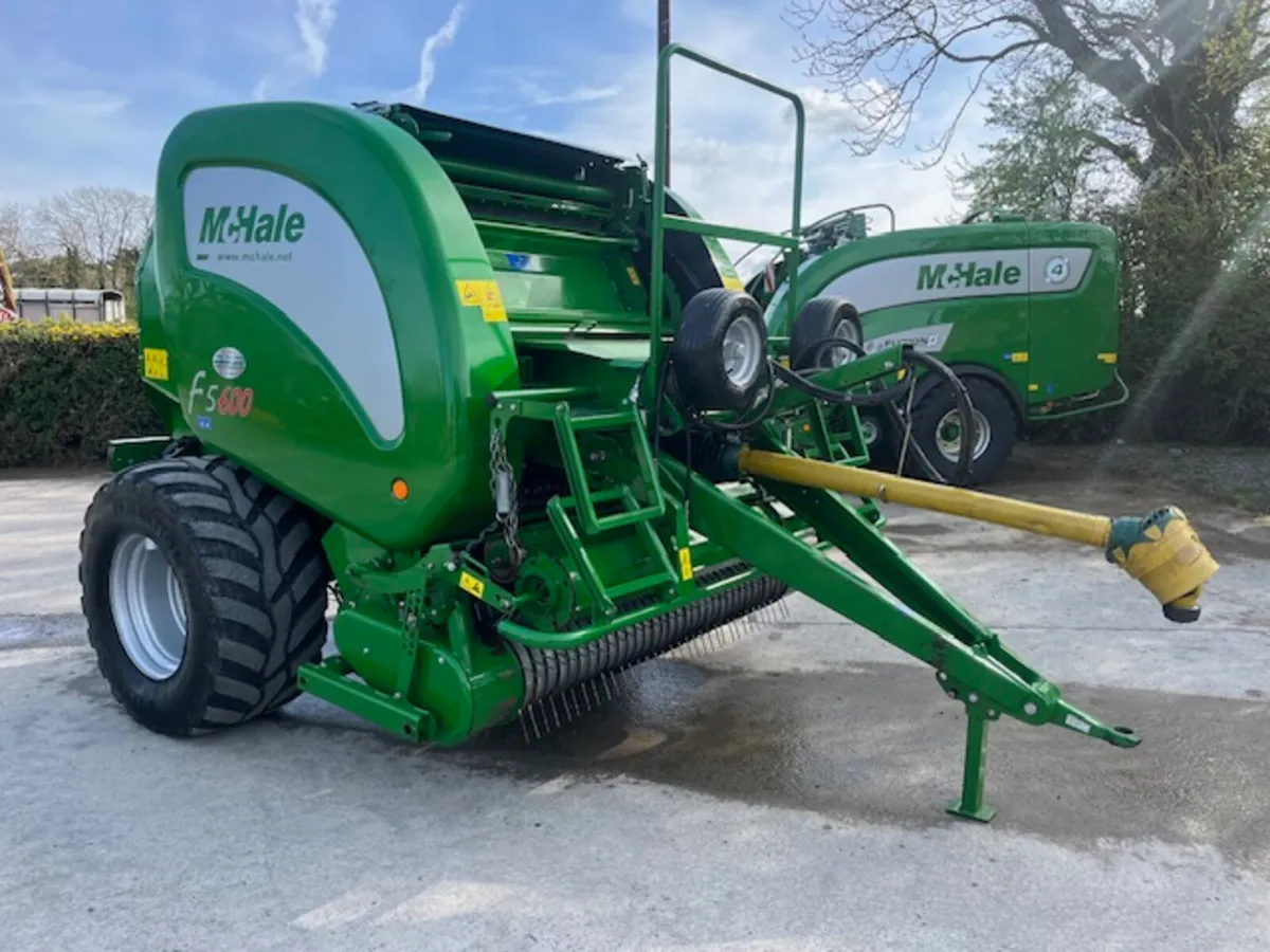 McHale f 5600 Baler - Image 3