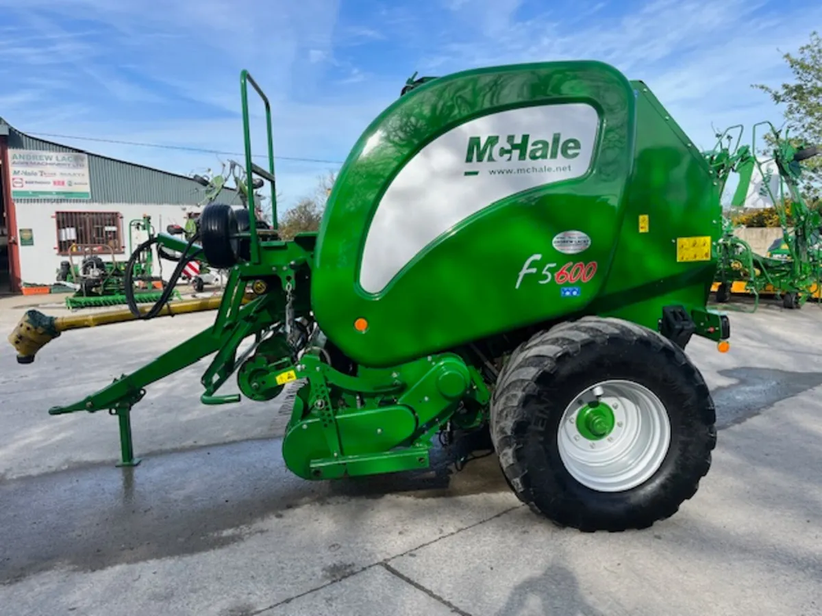 McHale f 5600 Baler - Image 1