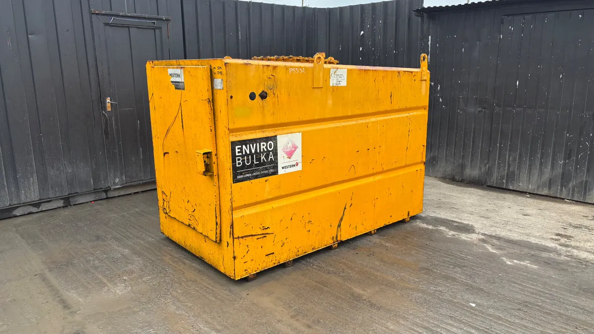 Western 2200L Diesel Fuel Bowser - Image 1