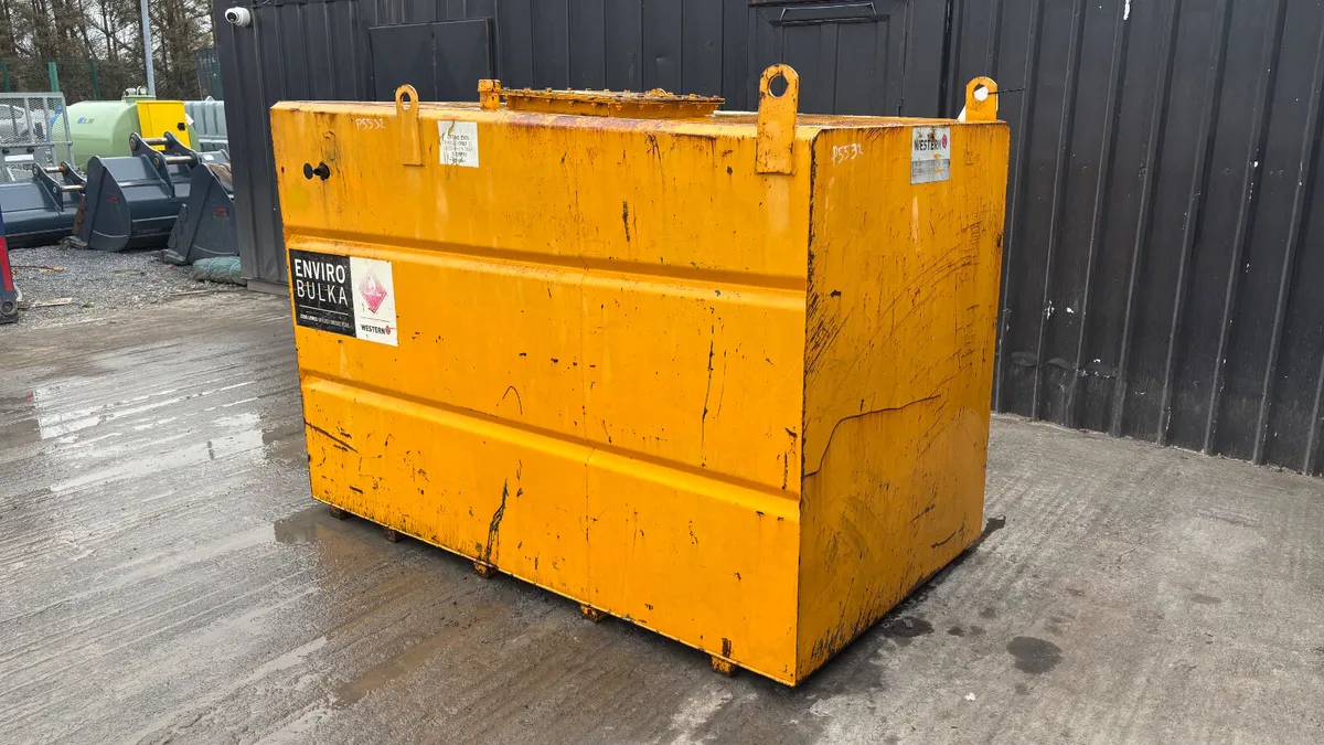 Western 2200L Diesel Fuel Bowser - Image 3