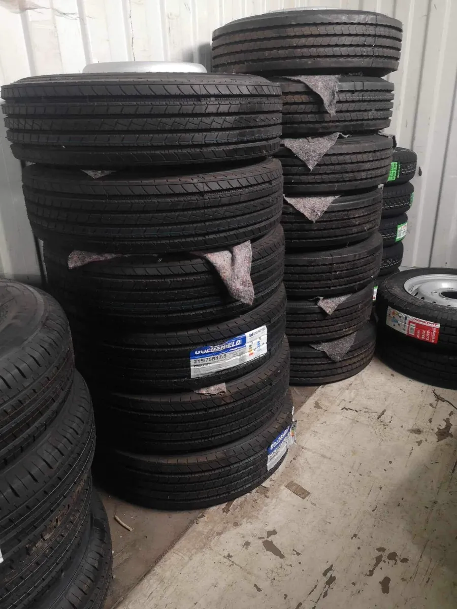 Low loader trailer wheels tyres - Image 4
