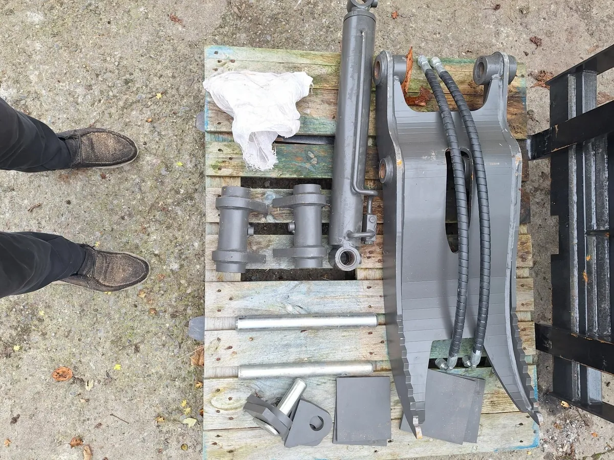 Excavator Thumb - Image 2