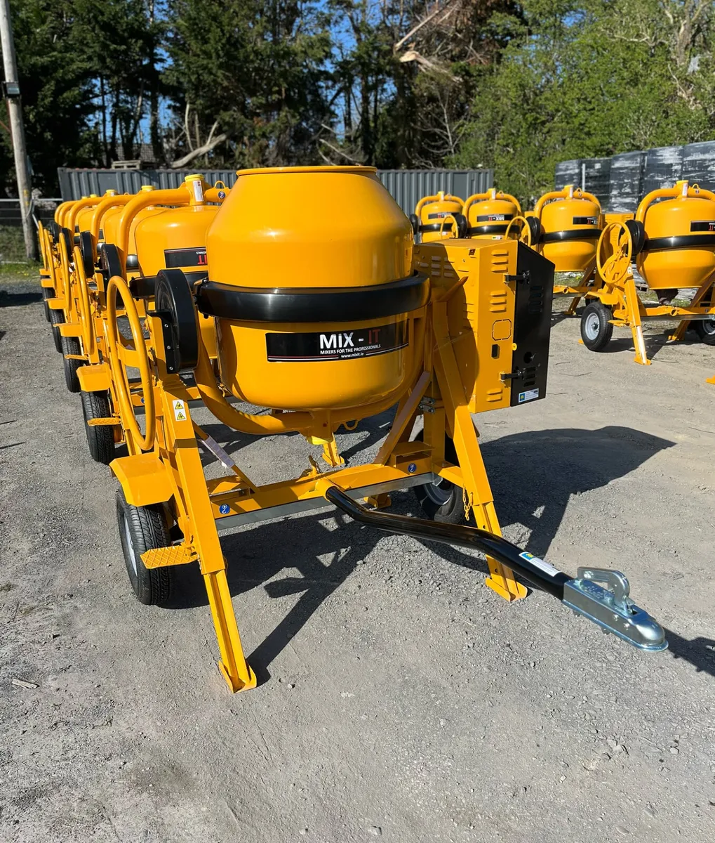Mix-IT Concrete Fast Tow Mixer at Toolman - Image 1