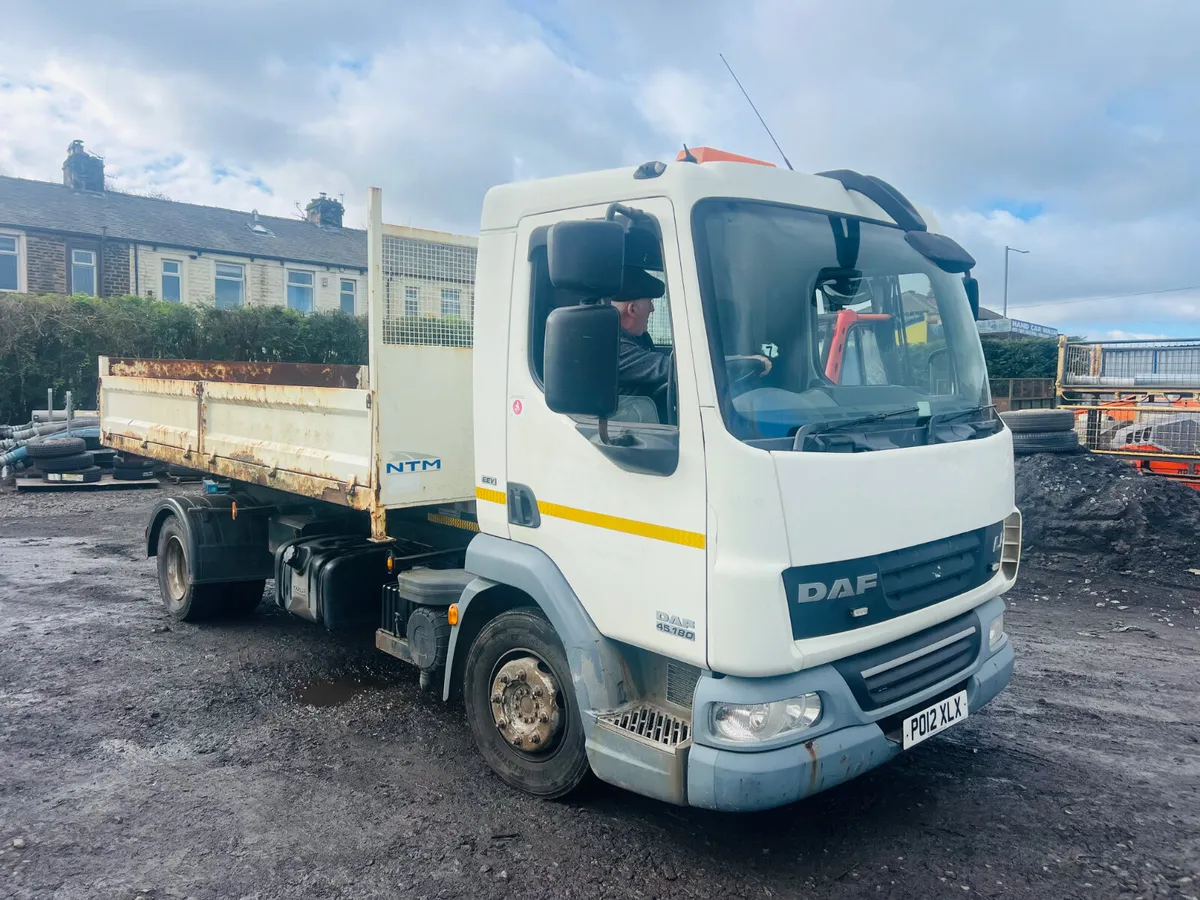 Daf 12tonne Gross  Hookloader recycling spec - Image 4