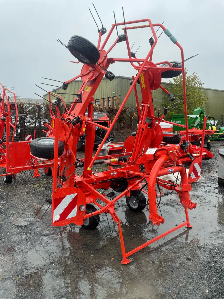 KUHN 6502 6-Rotor Tedder IN STOCK - 0% finance