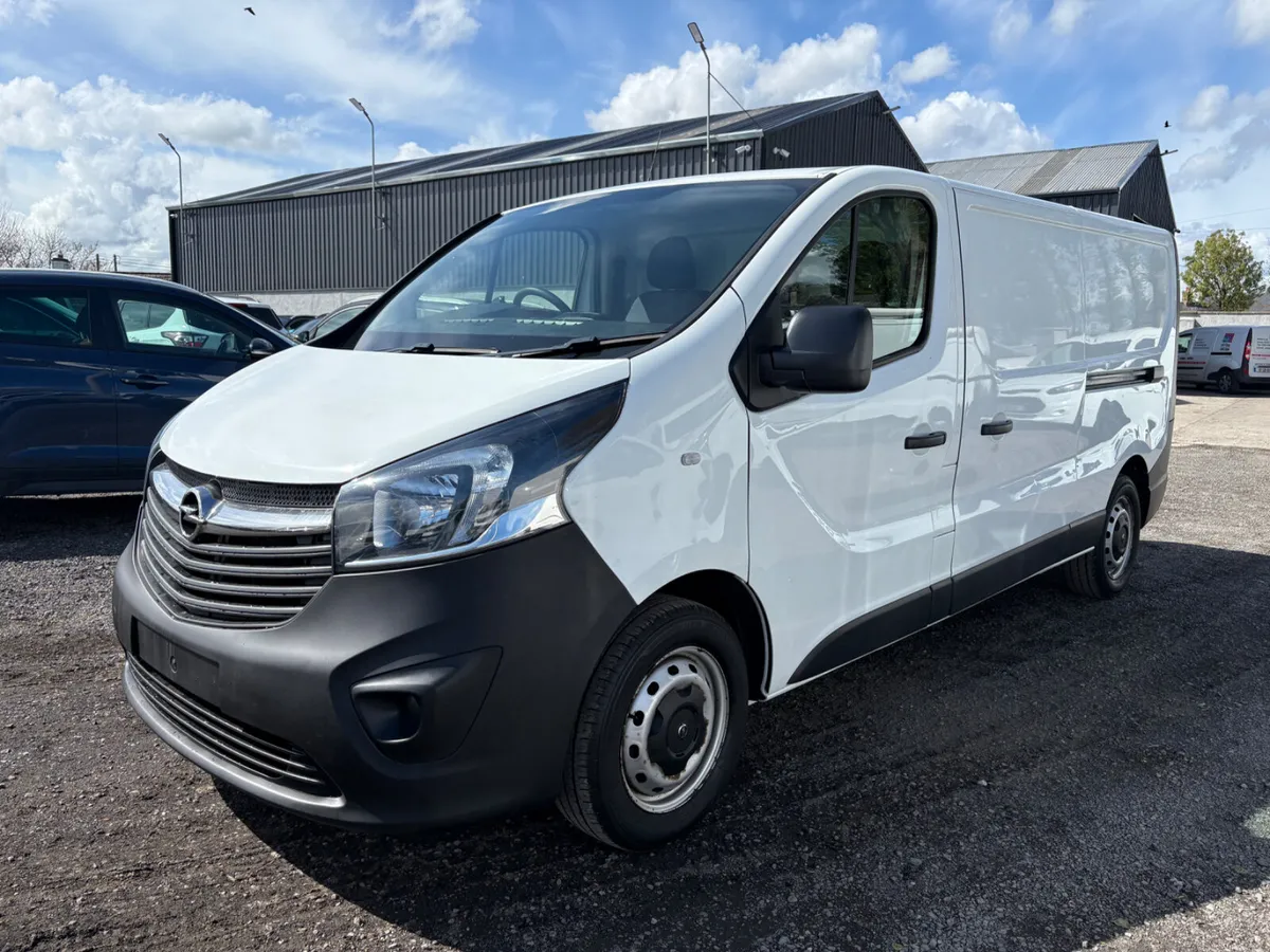 Opel Vivaro LWB - Image 1