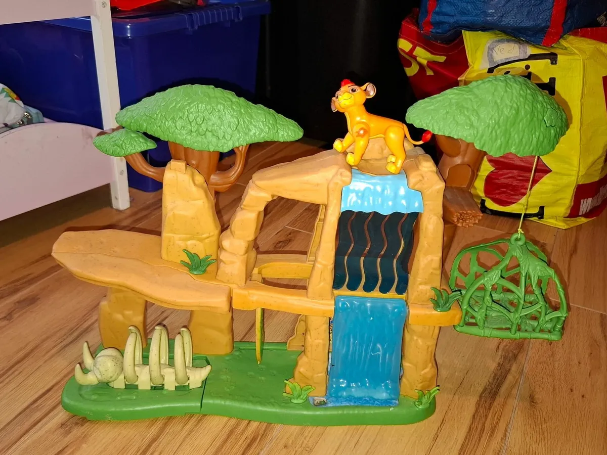 Toys - Image 3