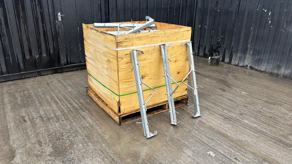 Sheep Wire Pullers - Image 1