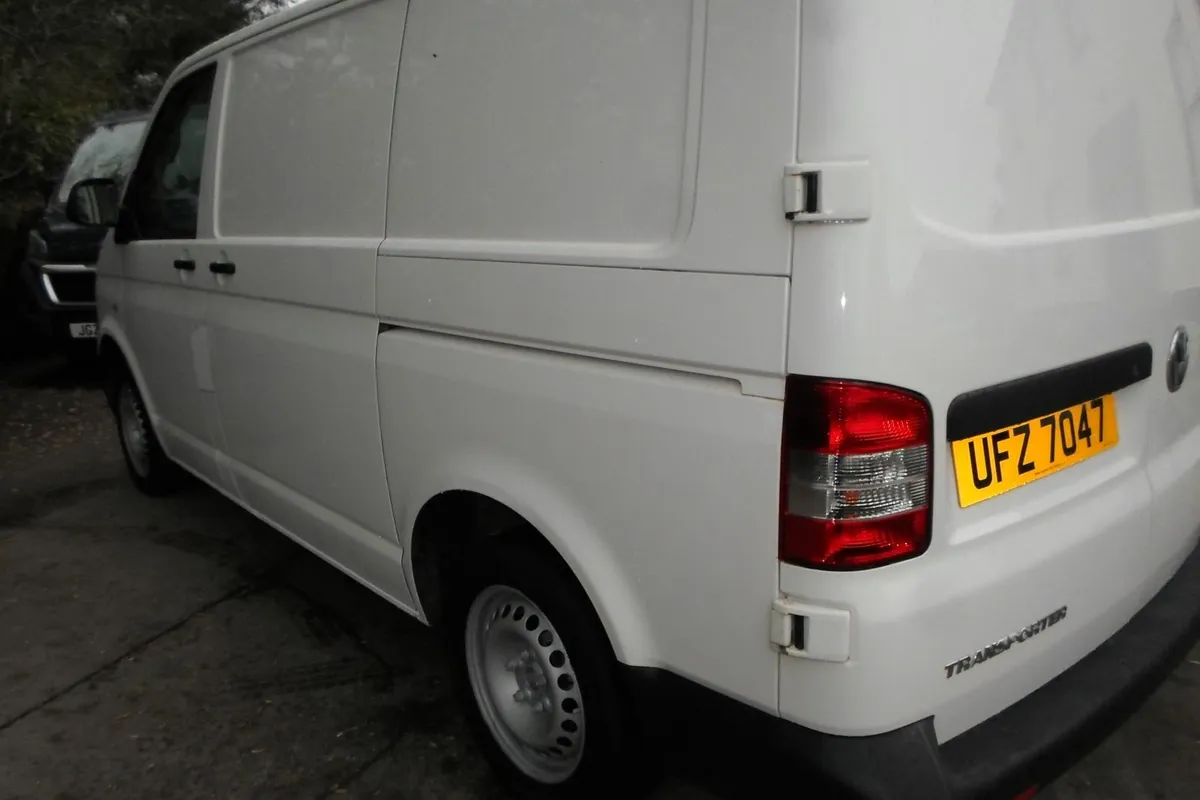 Volkswagen Transporter 2014 - Image 3