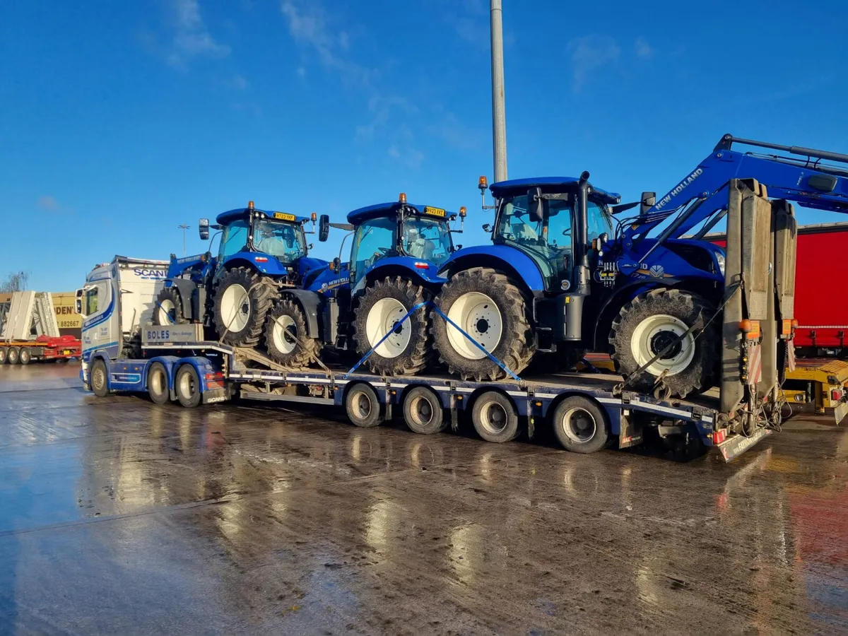 Lowloader haulage - Image 2