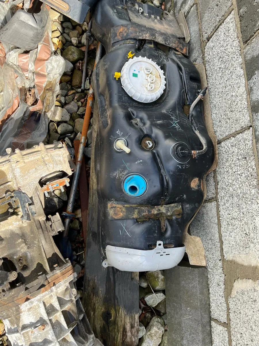 Hilux engine - Image 3