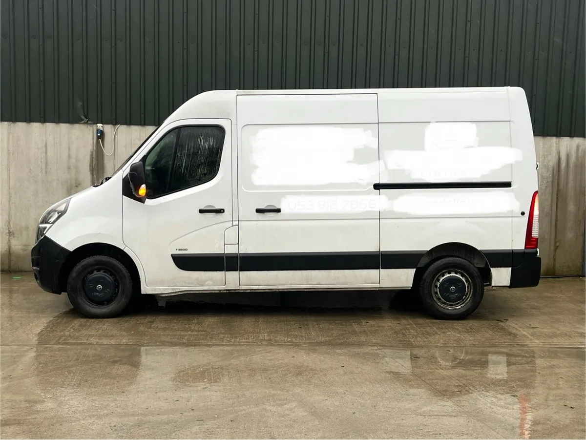 2022 Opel Movano for parts - Image 3