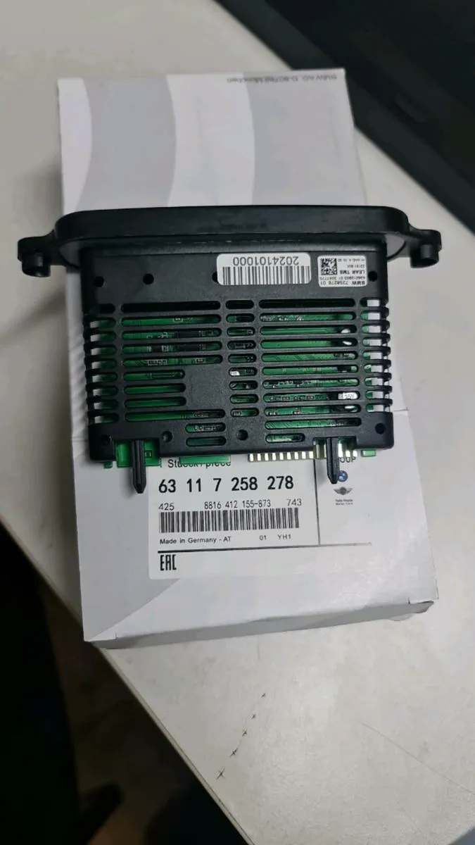 BMW F10 Headlight NEW Pre Lci Halogen H7 - Image 3