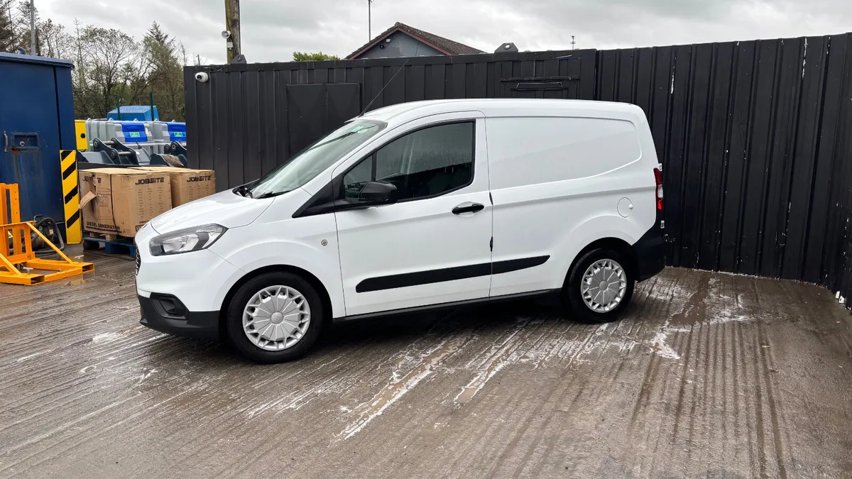 Ford Transit Courier 1.5TD - Image 3