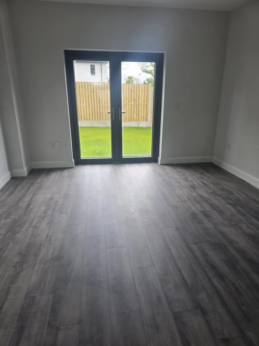 New 7mm Grey Laminated Flooring - Image 4