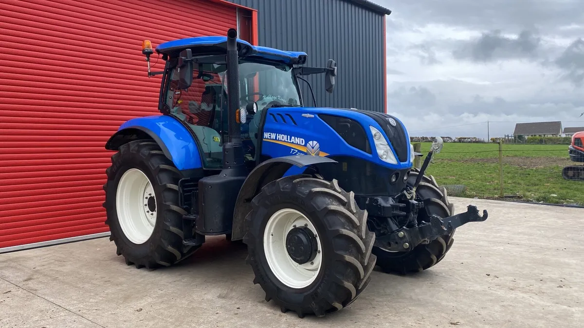 New Holland T7.225  2023 - Image 1