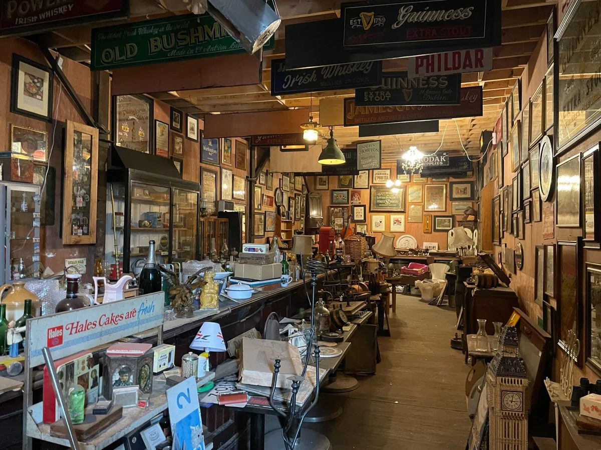 set of 12  vintage whiskey bottles - Image 4