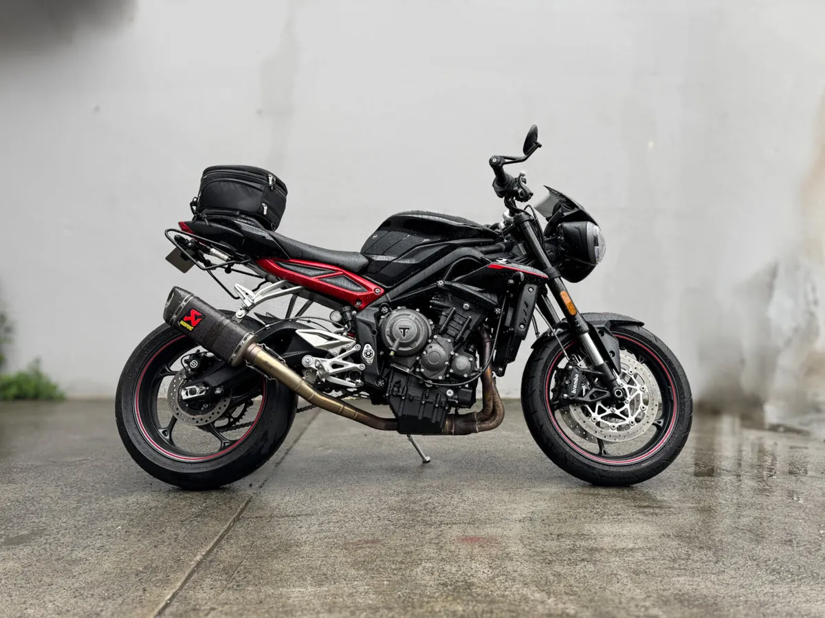 Triumph Street Triple 765R 2018 - Image 1