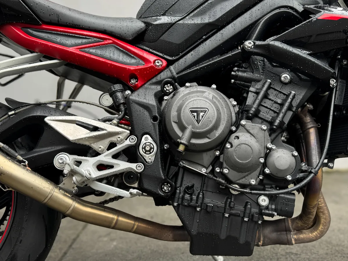 Triumph Street Triple 765R 2018 - Image 4
