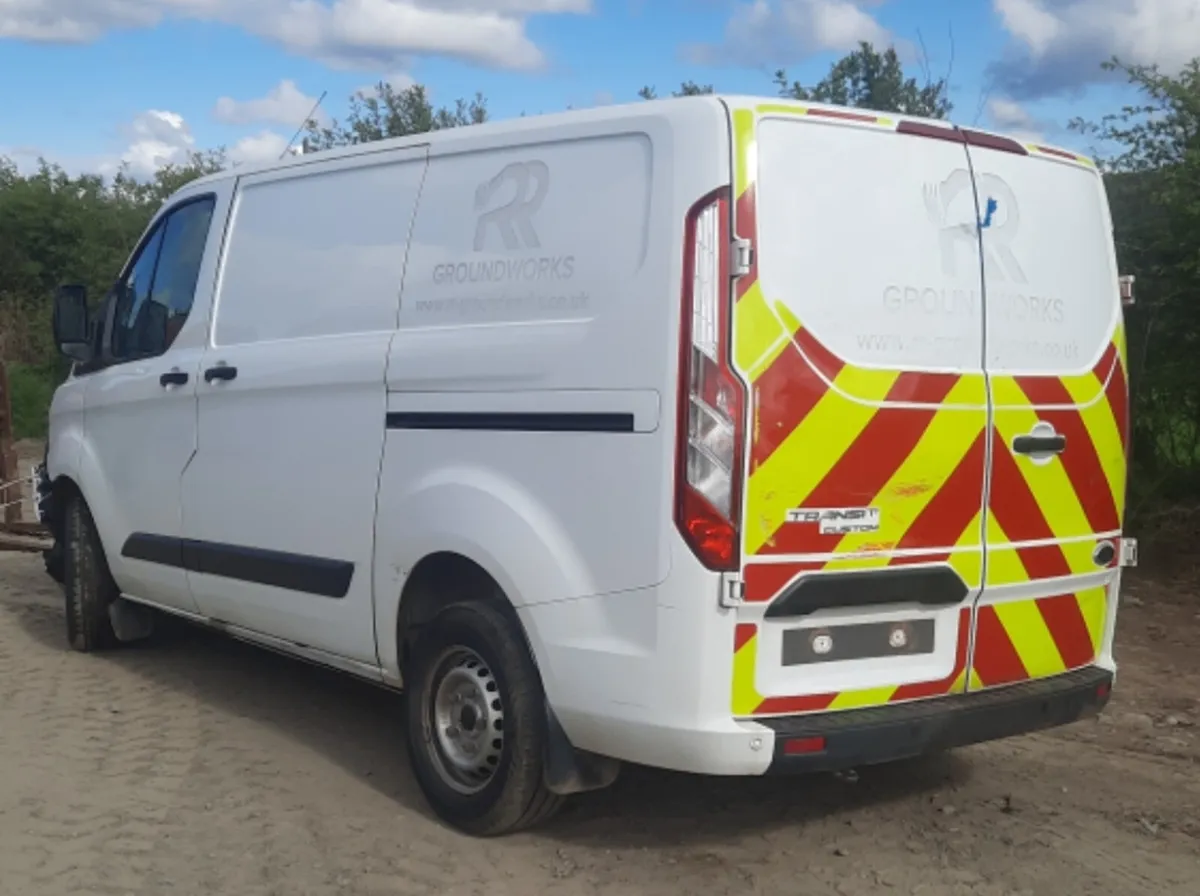 2023 Ford Transit Custom For Dismantling - Image 3