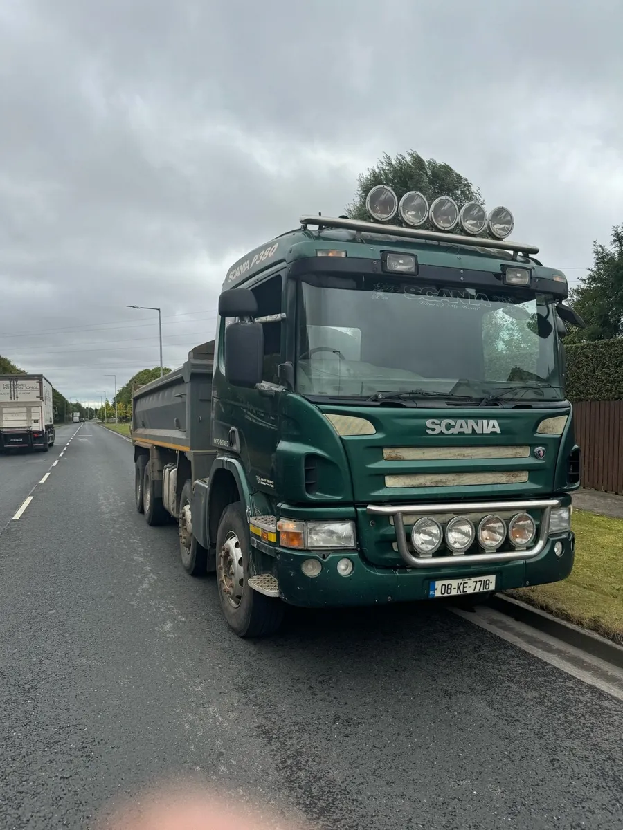 Scania p380 tipper - Image 2