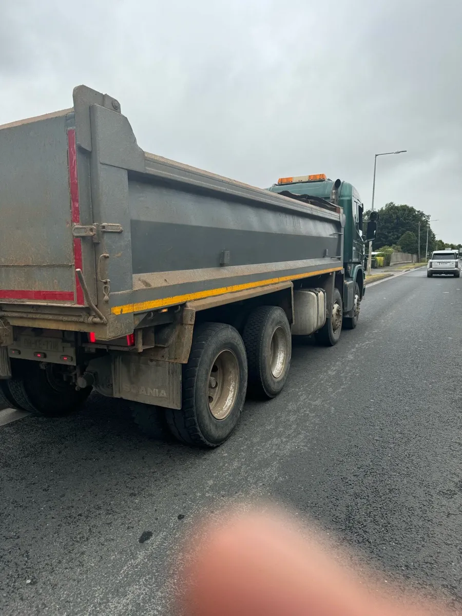 Scania p380 tipper - Image 3