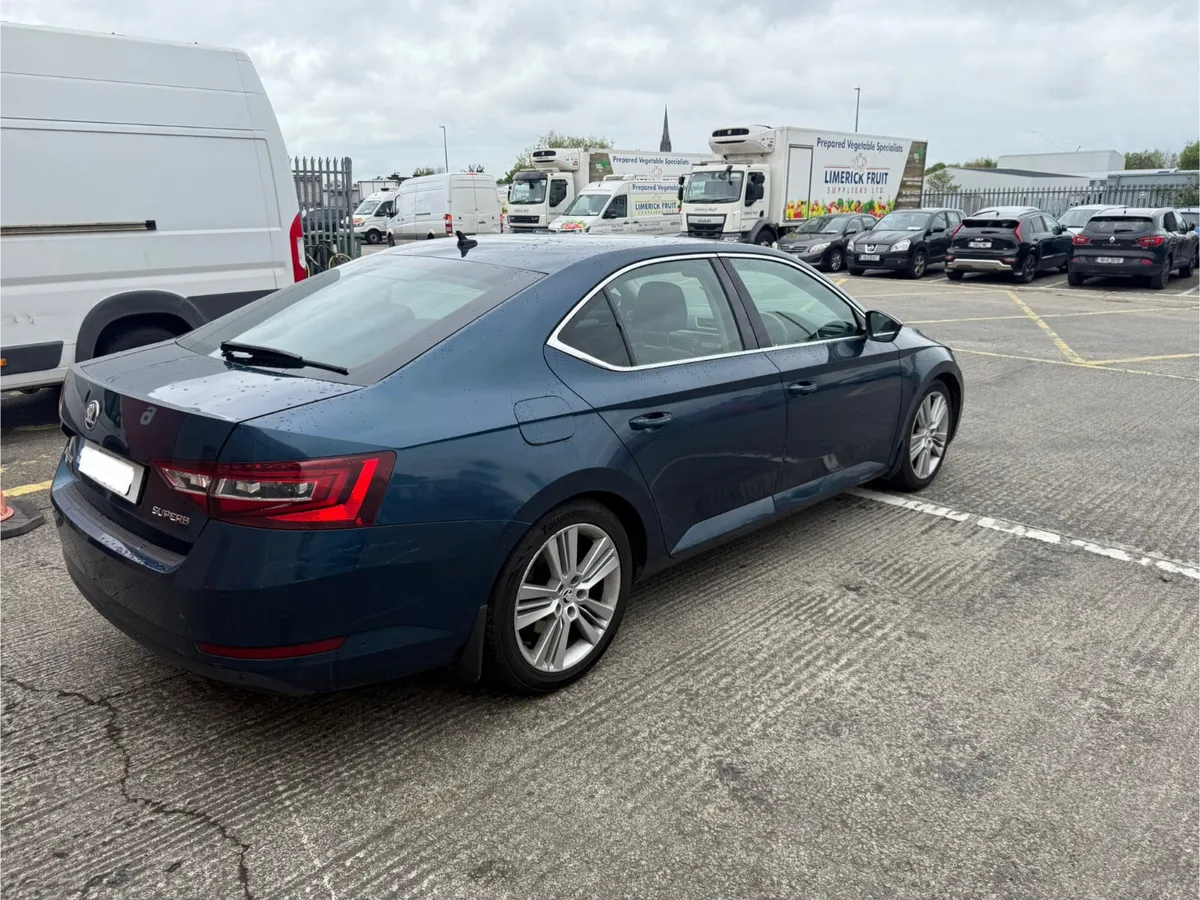 2017 SKODA SUPERB 2.0 AUTO BREAKING - Image 4