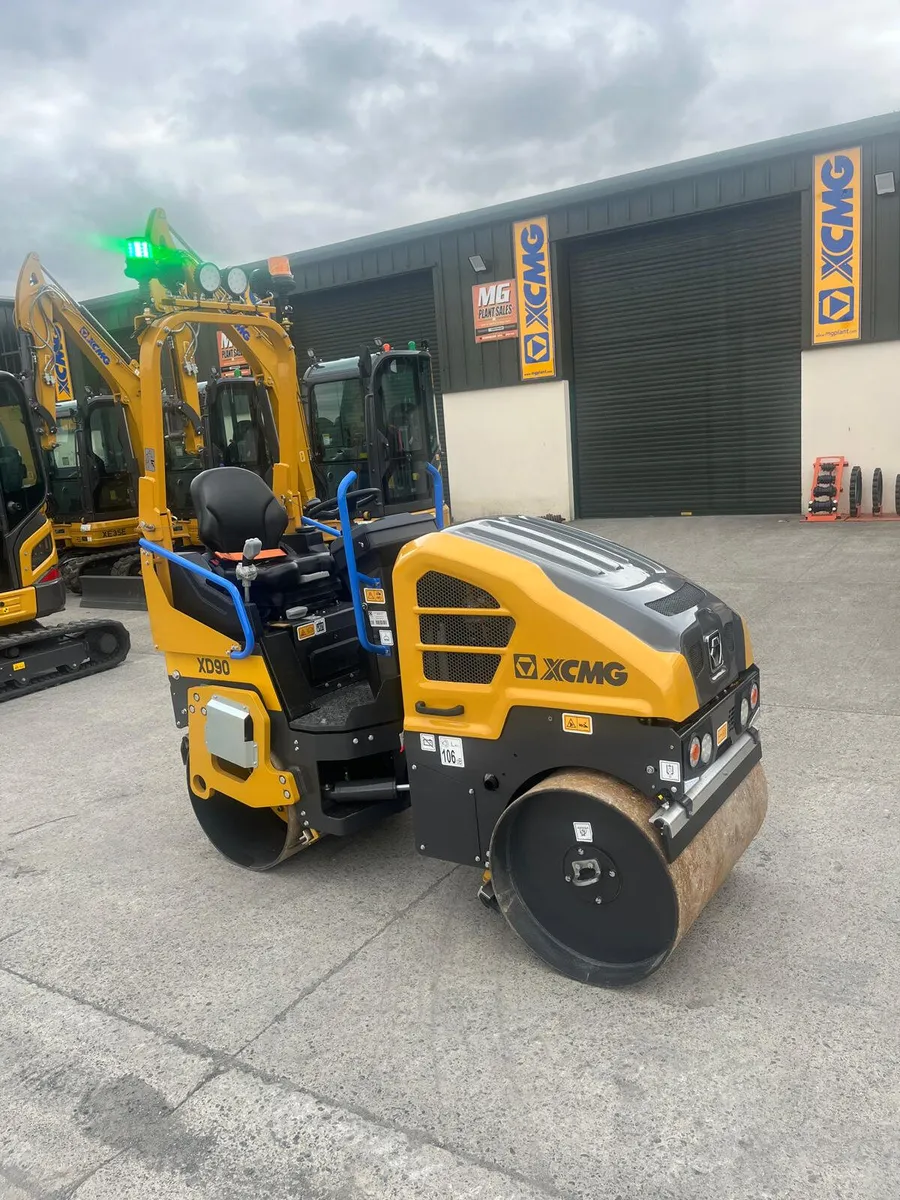 Brand New XCMG XD90 Roller - Image 4