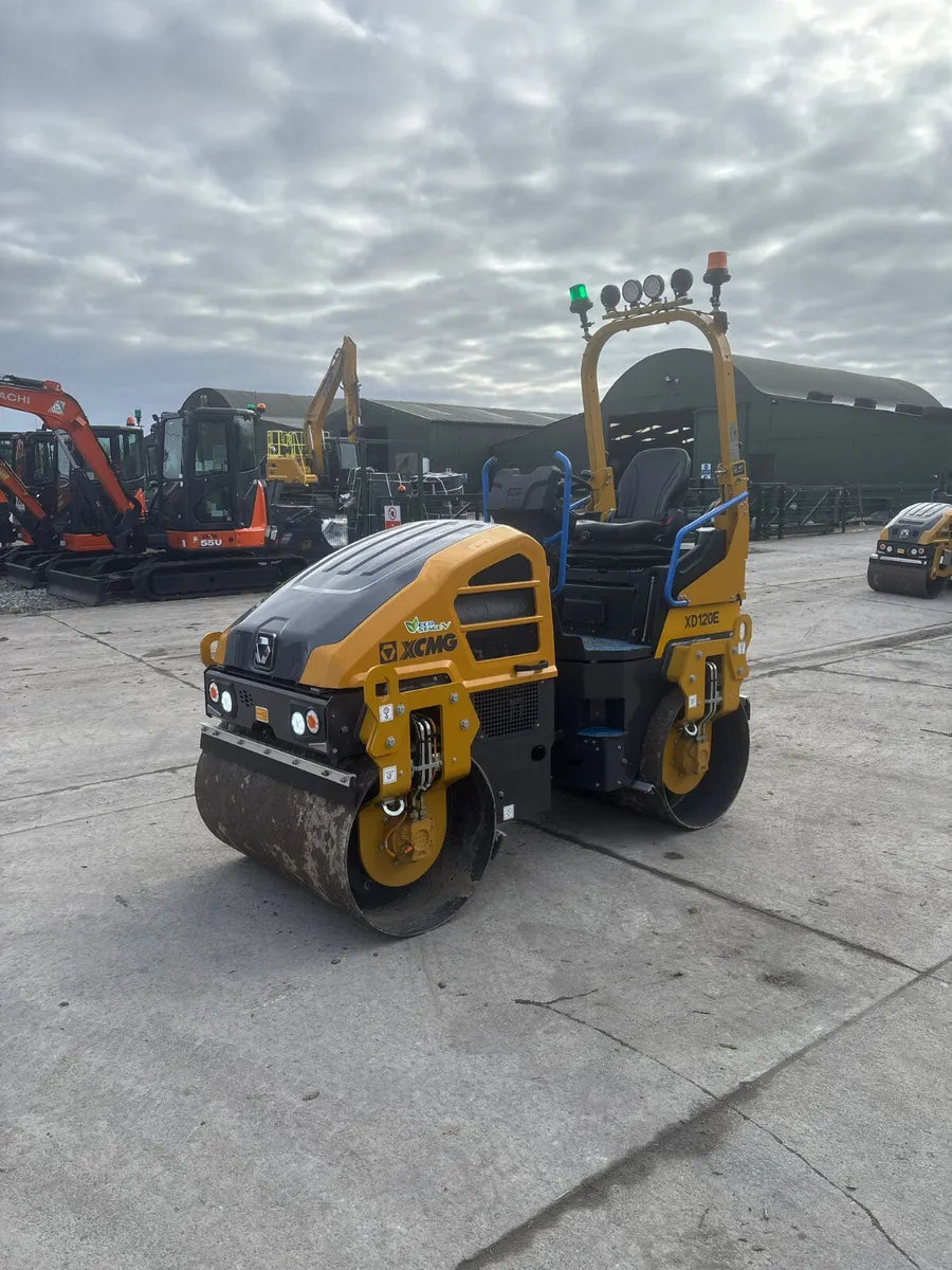Brand New XCMG XD120E Roller - Image 1