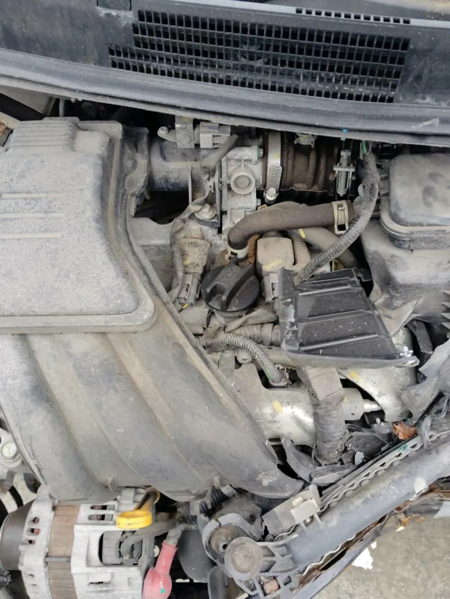 Breaking nissan Micra 2016 - Image 4