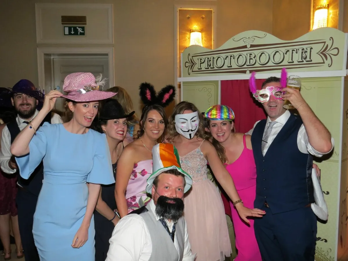 Vintage PhotoBooth Hire Galway – Classic Elegance - Image 1