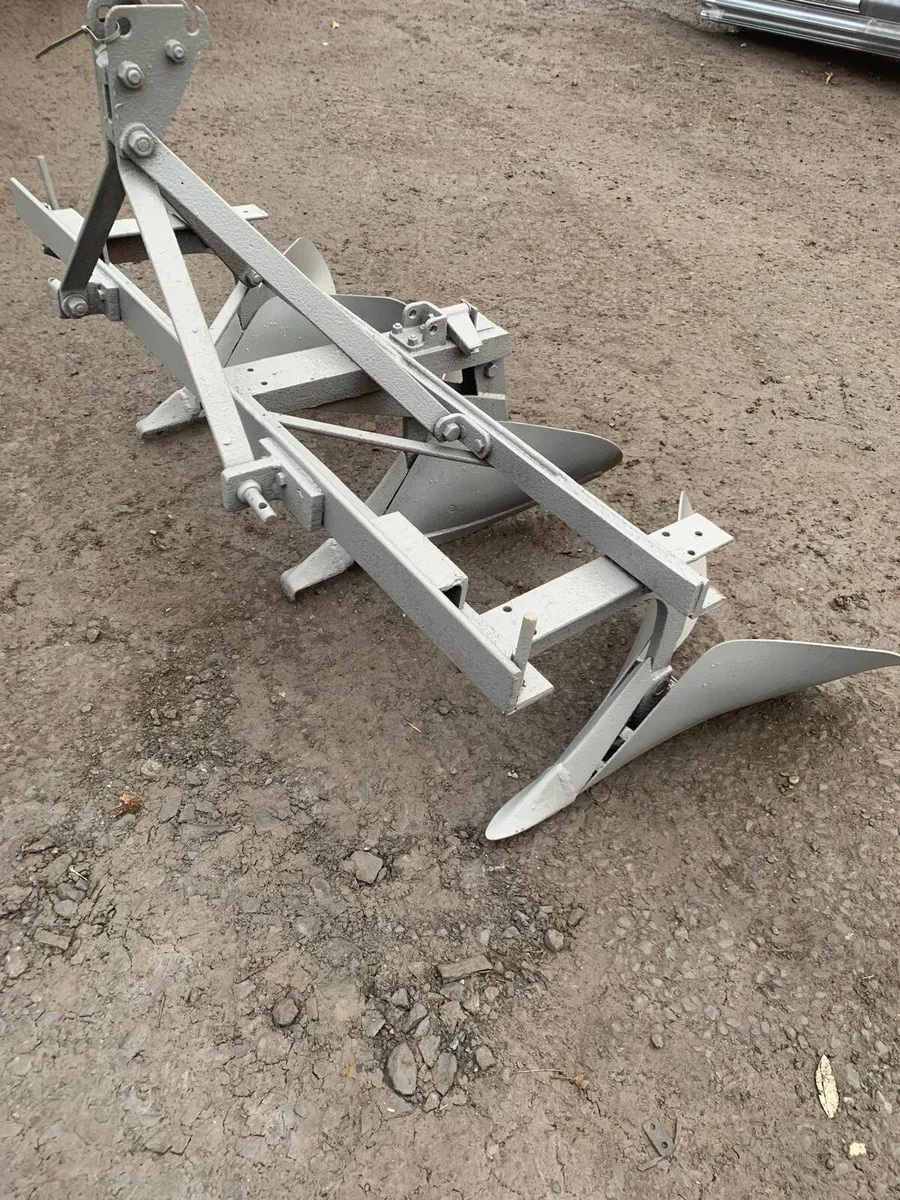 Ferguson drill ploughs - Image 1