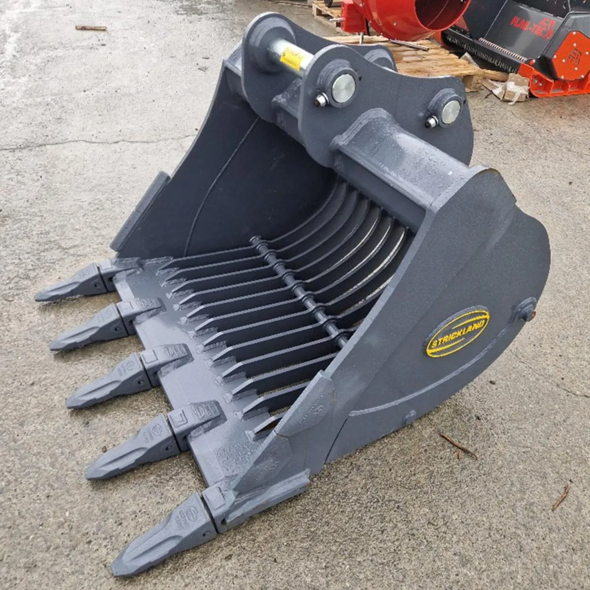 10-14 ton riddle buckets - Image 3