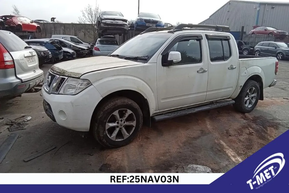 2011 NISSAN NAVARA BREAKIG FOR PARTS - Image 3