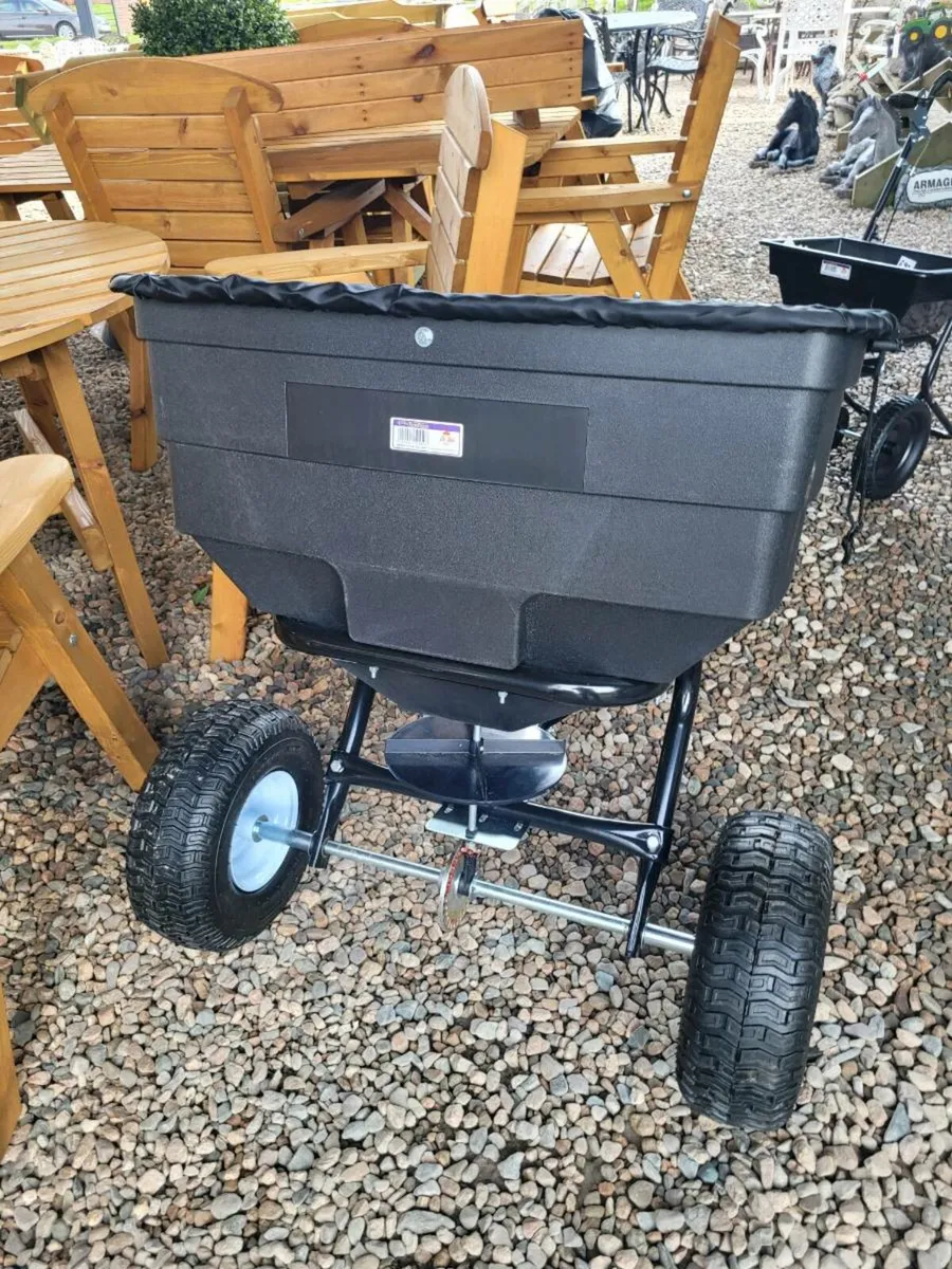 Towable fertilizer spreader quad atv lawnmower - Image 4